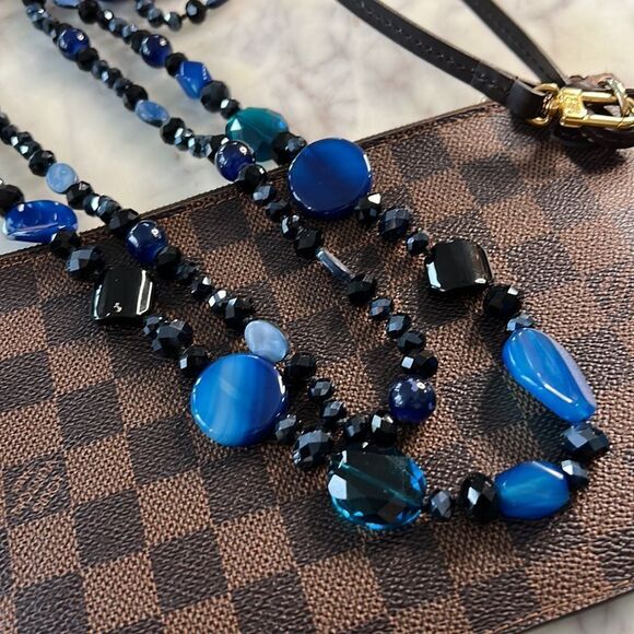 Navy blue beaded long rock necklace - Picture 5 of 10